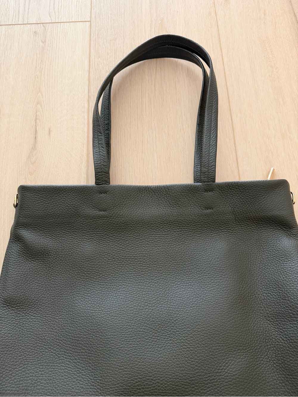 Cuyana tall easy zipper tote in dark olive - Picture 3 of 8